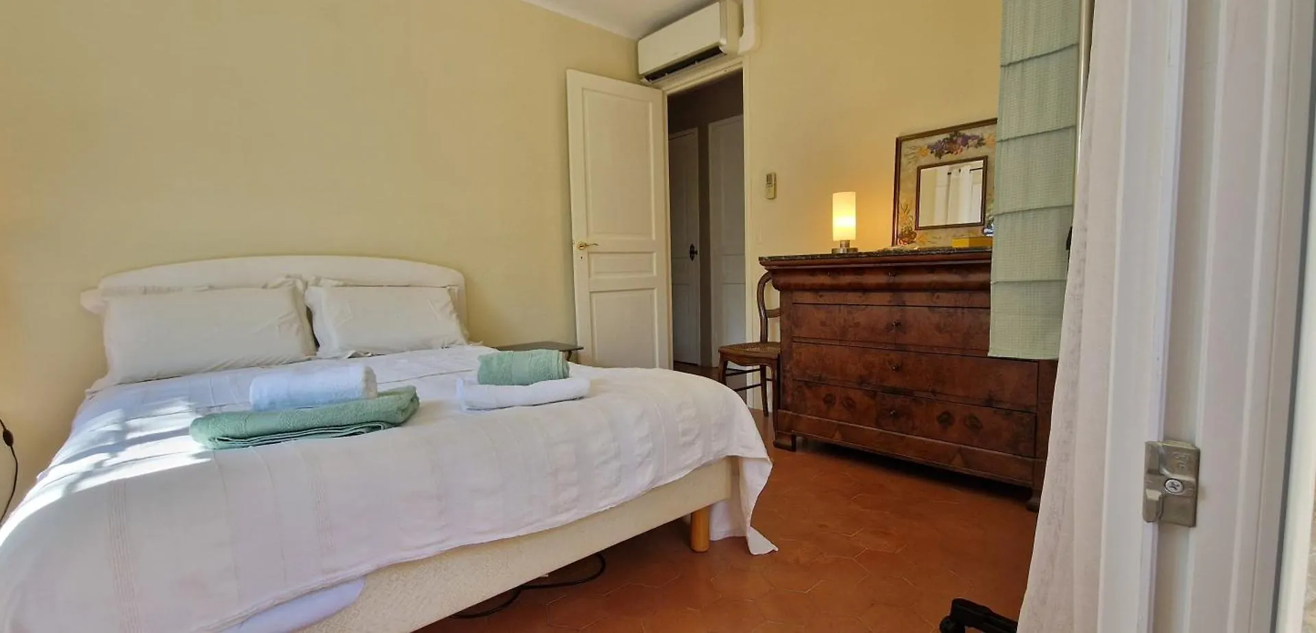 Villa Provencale 6 -Ac-Pool Eguilles 0*,  France